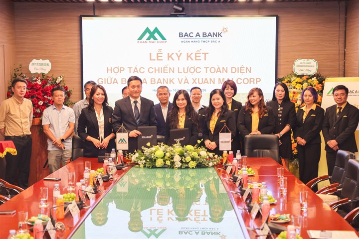 Nghi lễ ký kết Thoả thuận Hợp tác chiến lược toàn diện giữa BAC A BANK và Xuân Mai Corp. Nguồn ảnh BAC A BANK
