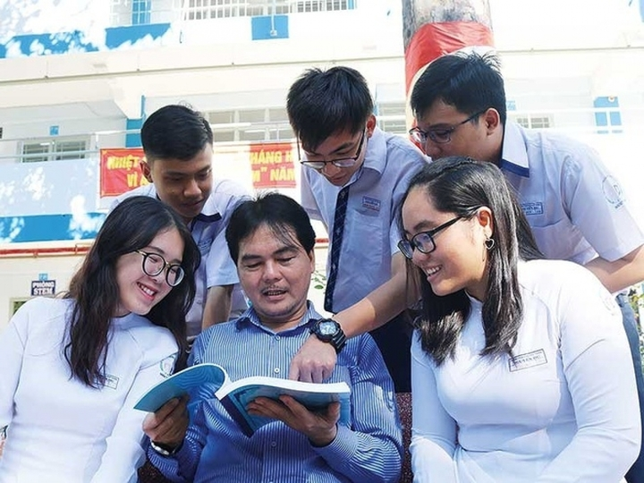 (Ảnh minh họa: Trường THPT Nguyễn Du, TP.HCM)/ Theo VTC News.