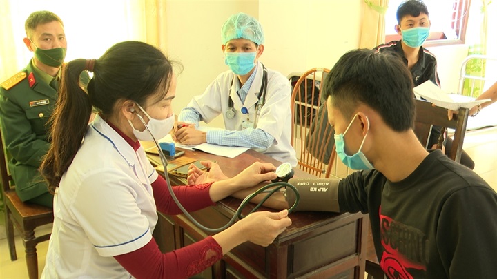 Khám sức khỏe thực hiện nghĩa vụ quân sự/ Theo VGP.