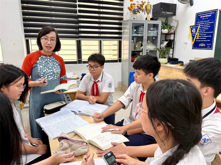 Bộ GD&ĐT nhấn mạnh vai trò nêu gương về đạo đức, trách nhiệm, trung thực, liêm chính. Ảnh minh họa/Tiền Phong