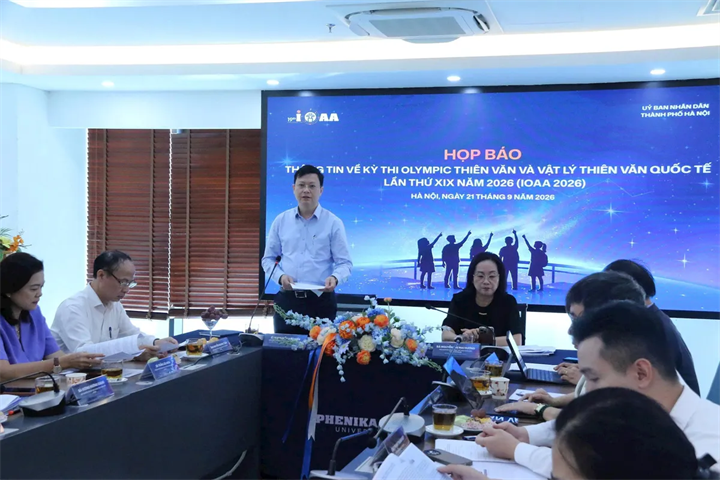 Ông Nguyễn Văn Hiền, Giám đốc Sở GD&ĐT Hà Nội, Phó Trưởng ban Thường trực Ban tổ chức IOAA 2026 thông tin về kỳ thi. Ảnh: Thanh Hùng/VTV Times