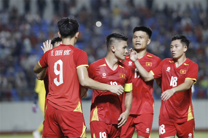 Quang Hải cùng các đồng đội tại ASEAN Cup 2026. Ảnh: Minh Tú/Thanh niên
