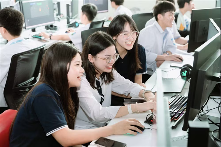 Giờ học của sinh viên Trường Đại học Anh quốc. Ảnh minh họa: Vietnam+