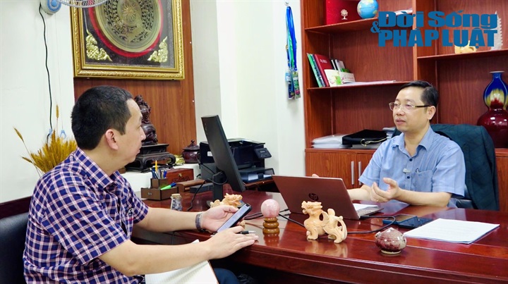 Ông Nguyễn Quang Tin, Phó Vụ trưởng Vụ Khoa học và Công nghệ, Bộ Nông nghiệp và Môi trường trao đổi với PV Đời sống & Pháp luật.