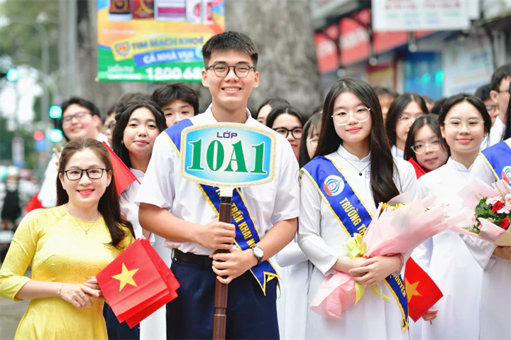 Học sinh lớp 10 ở TP.HCM trong ngày khai giảng năm học 2026-2027. Ảnh: Duyên Phan/Tuổi trẻ Online
