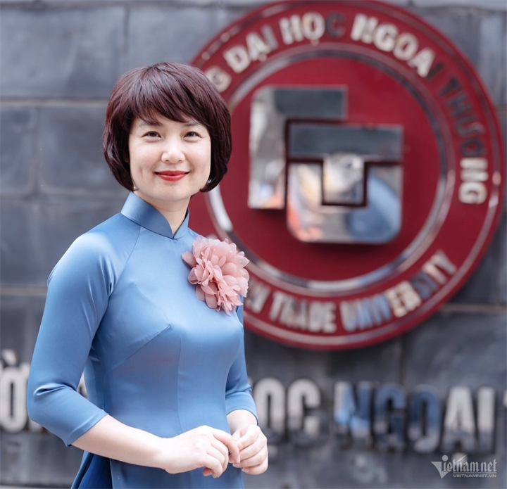 PGS.TS Phạm Thu Hương, Hiệu trưởng Trường Đại học Ngoại thương. Ảnh: VietNamnet