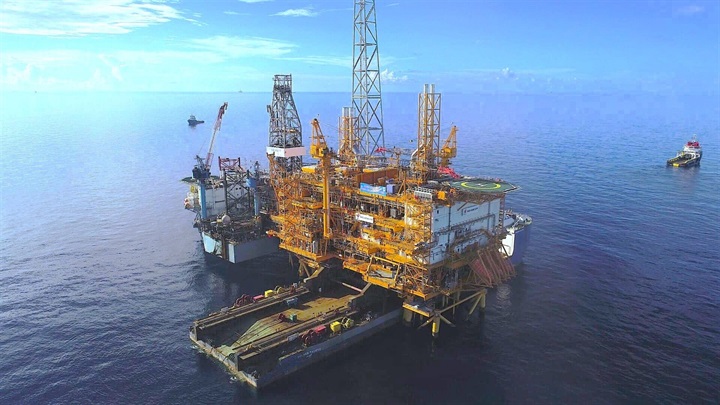 Lắp đặt ngoài khơi giàn CPP Sao Vàng.