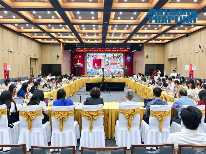 Toàn cảnh hội nghị