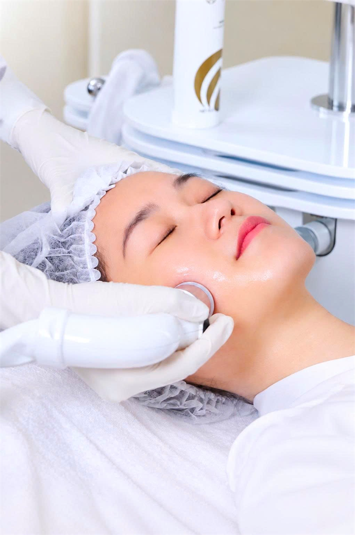 Lâm Vỹ Dạ và hành trình trẻ hóa cùng Linh Anh Premium. Ảnh: Quang Anh