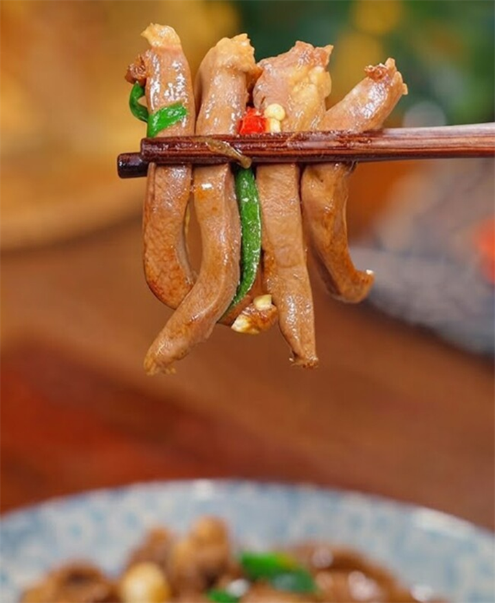 Tim lợn có thể được chế biến thành nhiều món ăn. Ảnh: Phụ nữ & Pháp luật