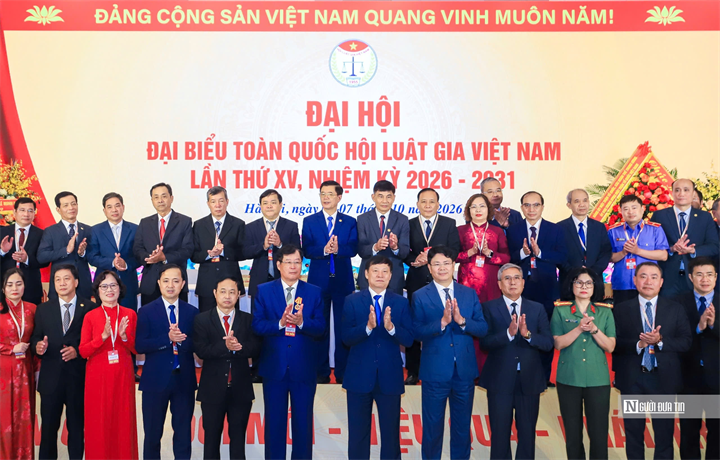 Ban Chấp hành Hội Luật gia Việt Nam khóa XV ra mắt Đại hội.