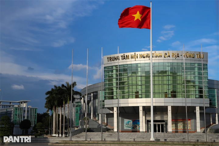 Trung tâm Hành chính - Chính trị tỉnh Bà Rịa - Vũng Tàu (cũ), tọa lạc tại phường Bà Rịa, TP.HCM, với khuôn viên rộng khoảng 20ha được điều chuyển về Trường Đại học Sài Gòn. Ảnh: Nam Anh/Dân trí