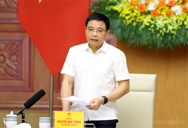 Phó Thủ tướng Nguyễn Văn Thắng yêu cầu các bộ, cơ quan, địa phương điều hành giá các hàng hóa dịch vụ do nhà nước định giá theo lộ trình phù hợp, đánh giá kỹ tác động lên chỉ số CPI - Ảnh chinhphu.vn/Đức Tuân
