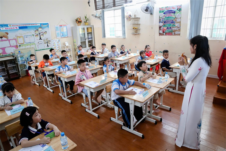 Giáo viên tiểu học tại TPHCM (Ảnh minh hoạ: Nam Anh).