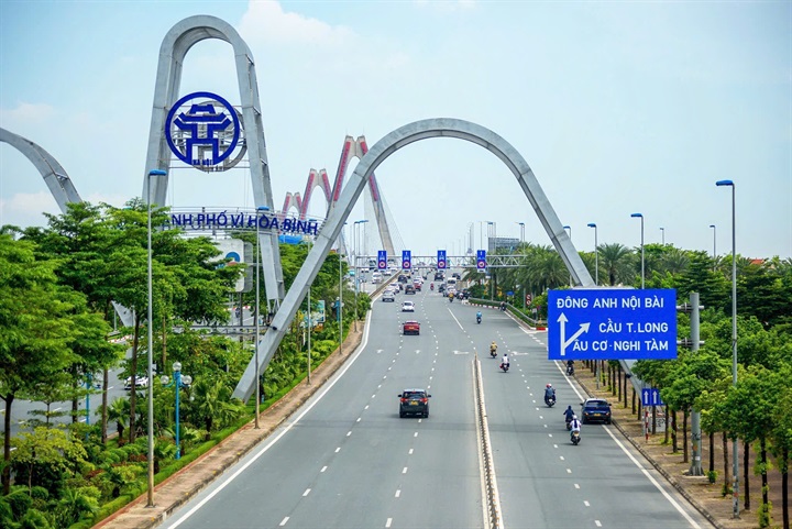 Cầu Nhật Tân hướng từ nội thành đi Đông Anh.