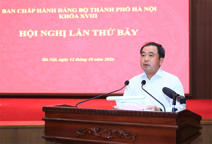 Bí thư Thành ủy Hà Nội Trần Đức Thắng phát biểu tại hội nghị (Ảnh: Quang Thái).