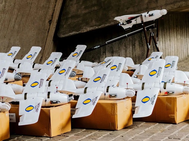 UAV đánh chặn được tài trợ bởi Quỹ Prytula. Quỹ này báo cáo rằng mỗi UAV có giá dưới 2.000 USD và đã thành công trong việc bắn hạ các máy bay không người lái của Nga như Geran. (Quỹ Prytula/Facebook)