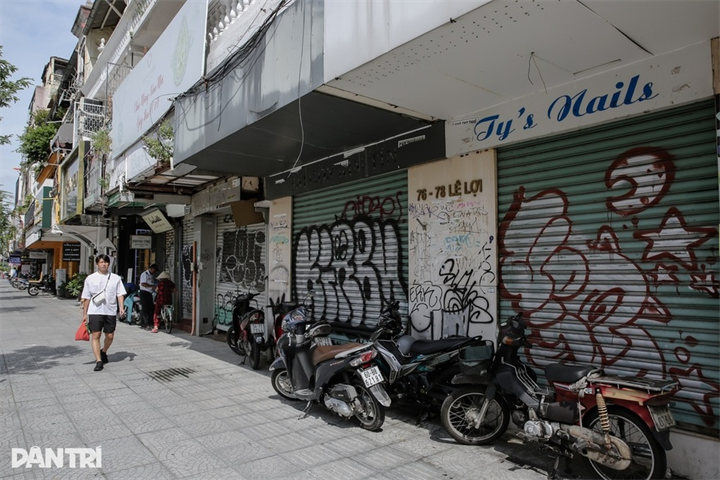 Cửa hàng đóng cửa ở TPHCM (Ảnh minh họa: Nam Anh).
