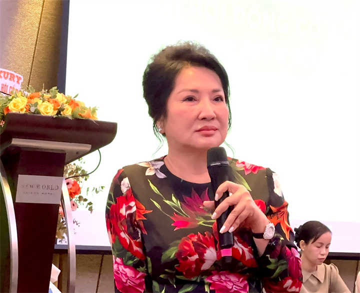 Bà Nguyễn Thị Như Loan tại Đại hội cổ đông gần nhất của Quốc Cường Gia Lai. Ảnh: Sơn Nhung/ Tạp chí Phụ nữ mới.