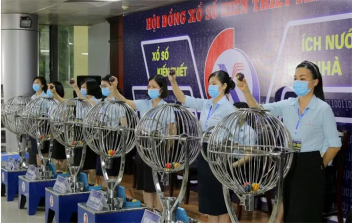 Vi phạm kinh doanh xổ số có mức phạt tối đa 200 triệu đồng. Ảnh minh họa: Tiền phong