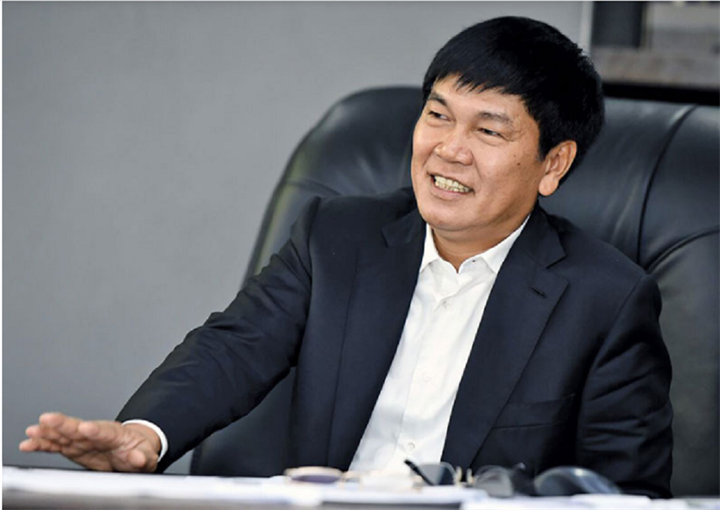 Tỷ phú Trần Đình Long. Ảnh: HH