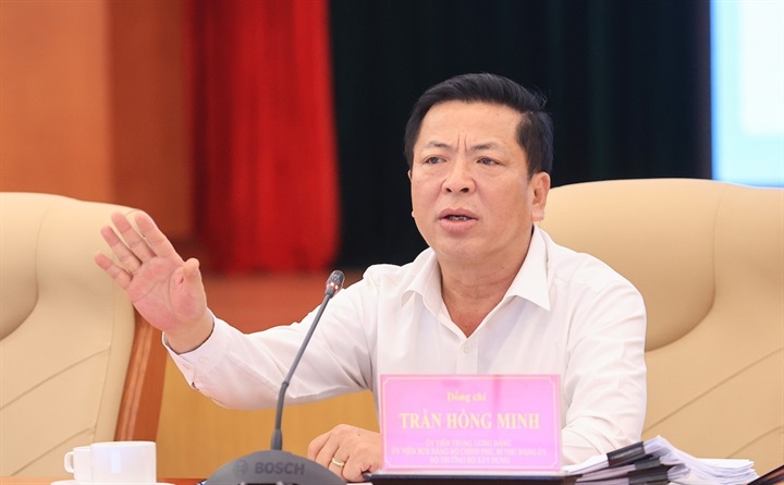 Bộ trưởng Bộ Xây dựng Trần Hồng Minh phát biểu tại Hội nghị. Ảnh: Tạ Hải