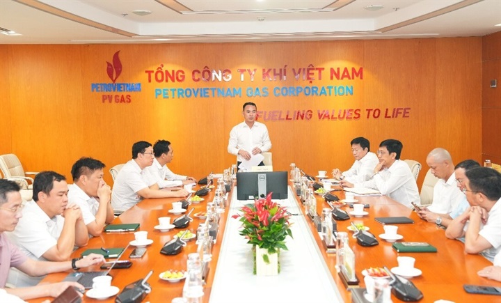 Đồng chí Dương Trí Hội – Phó Bí thư Đảng ủy, Thành viên HĐQT, Tổng Giám đốc PV GAS phát biểu chỉ đạo tại Hội nghị. Nguồn ảnh PV GAS