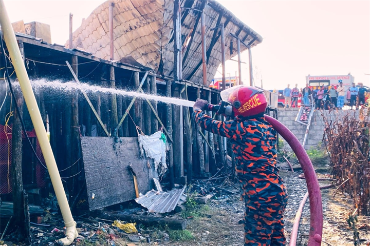 Hiện trường vụ cháy. Ảnh scmp