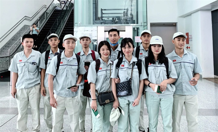 Luật sửa đổi, bổ sung một số điều của Luật Người lao động Việt Nam đi làm việc ở nước ngoài theo hợp đồng số 22/2026/QH16 được Quốc hội khóa XVI thông qua tại Kỳ họp không thường lệ thứ Nhất ngày 24/8/2026, có hiệu lực thi hành từ ngày 01/3/2027. Ảnh: Báo Chính phủ
