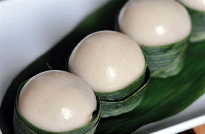 Bánh chì. Ảnh: Thời báo Văn học Nghệ thuật