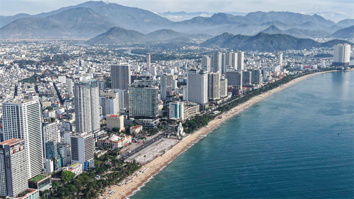 Nha Trang được xác định là đô thị trung tâm của Khánh Hòa - Ảnh: XUÂN HOÁT