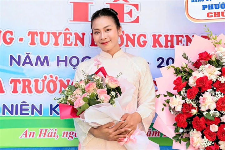 Chị Tôn Nữ Diệu Hạnh là giáo viên môn âm nhạc. Ảnh: Dân trí