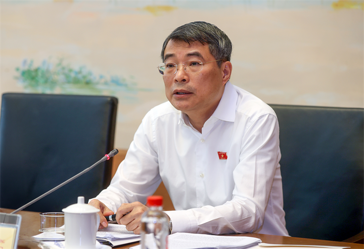 Thủ tướng thông tin tới các đại biểu về các quy định được đánh giá là rất cần thiết để đảm bảo dự thảo luật đi vào thực tiễn - Ảnh: chinhphu.vn/Nhật Bắc