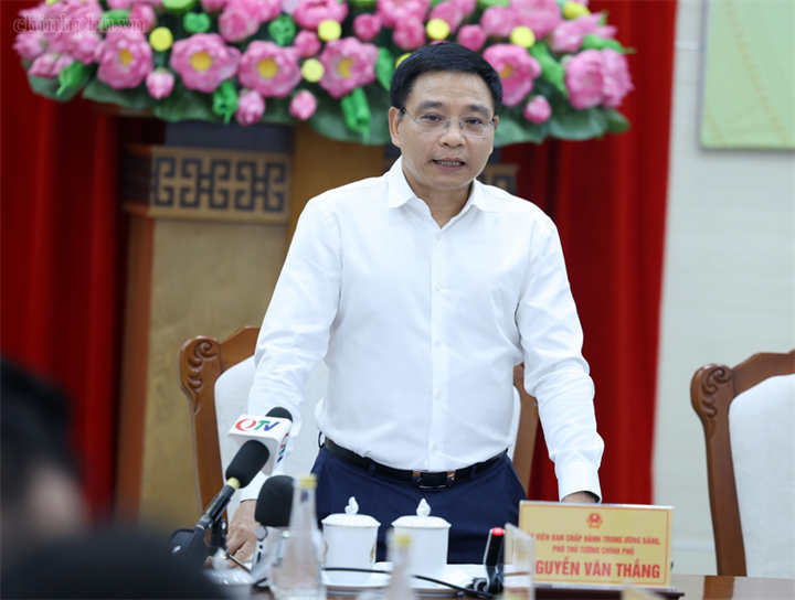 Phó Thủ tướng Nguyễn Văn Thắng làm việc với TP. Quảng Ninh về tình hình thực hiện nhiệm vụ phát triển kinh tế - xã hội và mục tiêu tăng trưởng 2 con số - Ảnh: chinhphu.vn/Đức Tuân