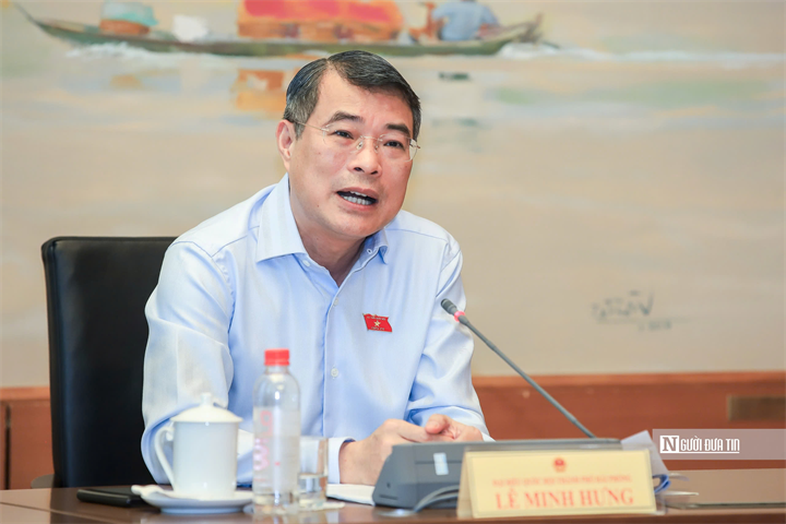 Thủ tướng Lê Minh Hưng nhấn mạnh việc phải đảm bảo vai trò chủ đạo của ngân sách Trung ương (Ảnh: Hữu Thắng).