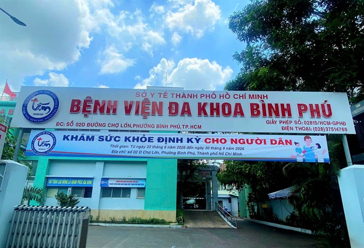 Phường Bình Phú (TP.HCM) tìm thân nhân người đàn ông tử vong chưa rõ danh tính ở Bệnh viện đa khoa Bình Phú. (Ảnh Thanh niên)