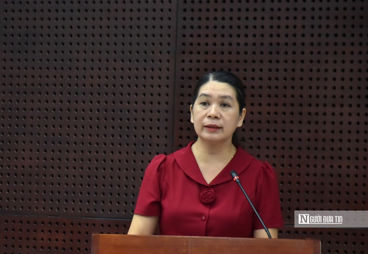 Bà Đoàn Thị Kim Anh, Phó Chi cục trưởng Chi cục Bảo vệ môi trường Tp.Đà Nẵng, lý giải những nguyên nhân khiến rác sinh hoạt chậm được thu gom.