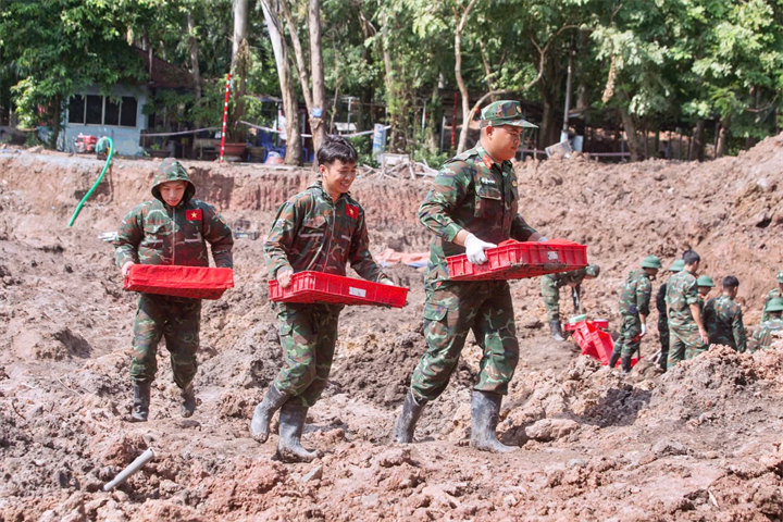 Quy tập thêm 10 hài cốt liệt sĩ tại Công viên Lê Thị Riêng - 4