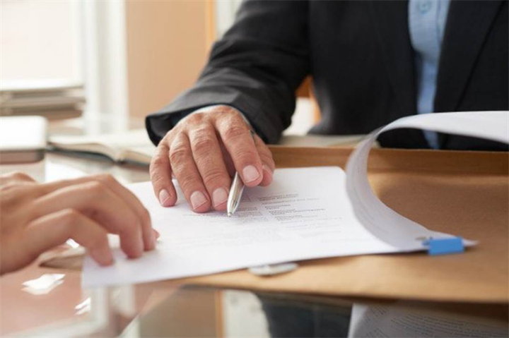 Bộ Giáo dục và Đào tạo trả lời về vấn đề liên quan đến chuyển vị trí việc làm. (Ảnh minh họa/Tạp chí Tổ chức nhà nước và lao động)