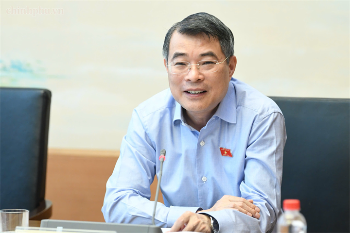 Đối với dự án Luật An toàn thực phẩm (sửa đổi), Thủ tướng nêu rõ, tinh thần chung là nâng cao hiệu lực, hiệu quả quản lý và bảo đảm an toàn thực phẩm - Ảnh: chinhphu.vn/Nhật Bắc