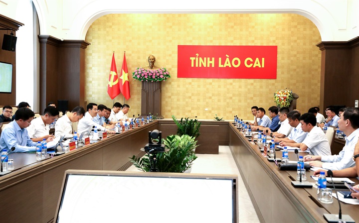 Quang cảnh buổi làm việc. Ảnh CTTĐT Lào Cai.