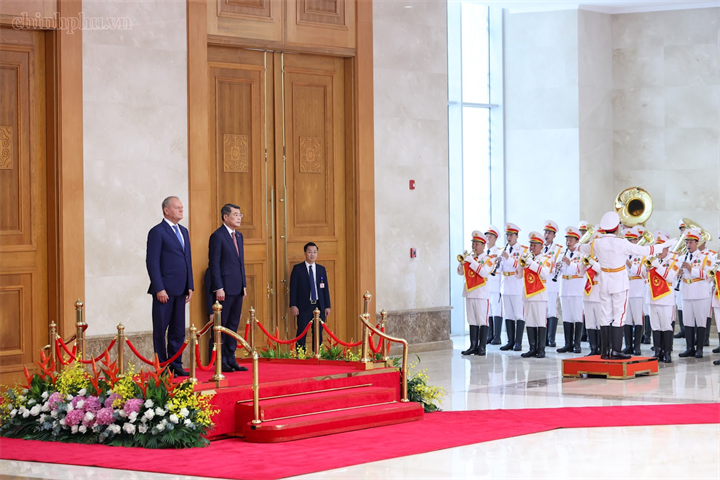 Thủ tướng Lê Minh Hưng chủ trì lễ đón Thủ tướng Cộng hòa Ba Lan Donald Tusk thăm chính thức Việt Nam - Ảnh: chinhphu.vn/Nhật Bắc