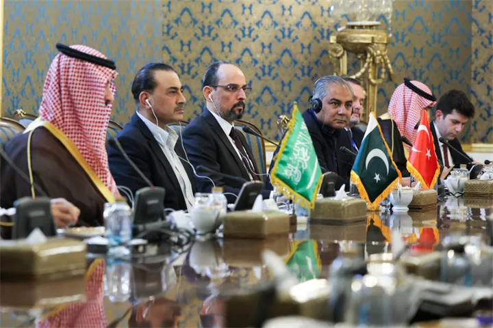 Các quan chức Iran và đại diện các quốc gia thuộc Hiệp ước Makkah đã nhất trí tiếp tục đàm phán sau cuộc gặp đầu tiên hôm thứ Hai. (Ảnh  do Phủ Tổng thống Iran cung cấp/AFP)