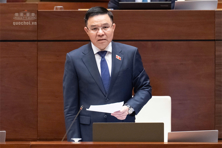 Bộ trưởng Bộ Công Thương Lê Mạnh Hùng (Ảnh: Media Quốc hội).