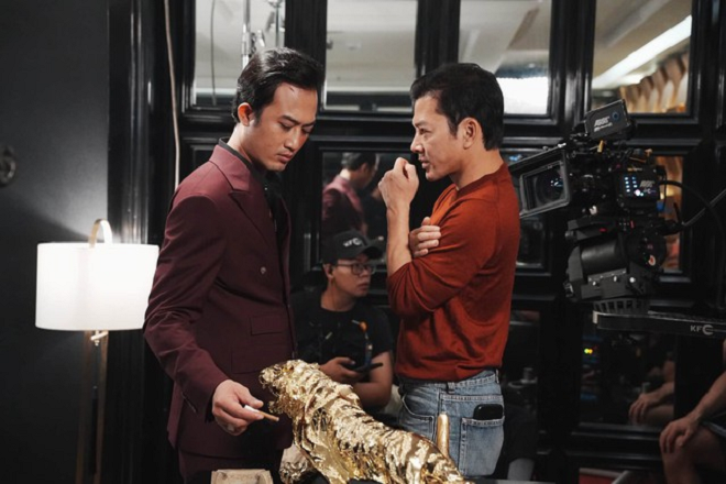 Trần Bảo Sơn và Doãn Quốc Đam trên phim trường.