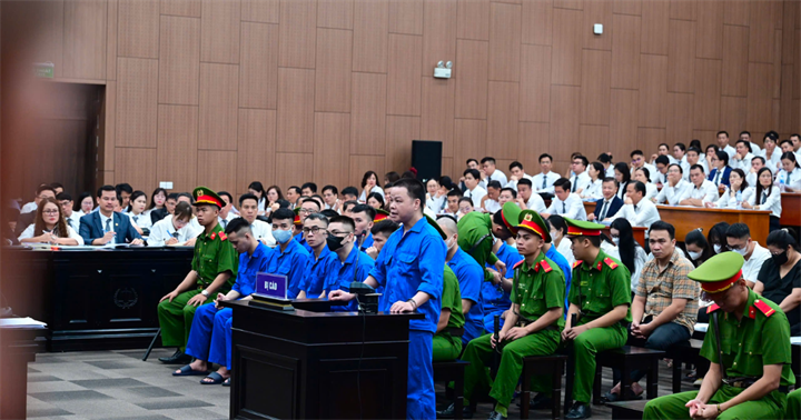 Bị cáo Lê Khắc Ngọc tại phiên tòa.