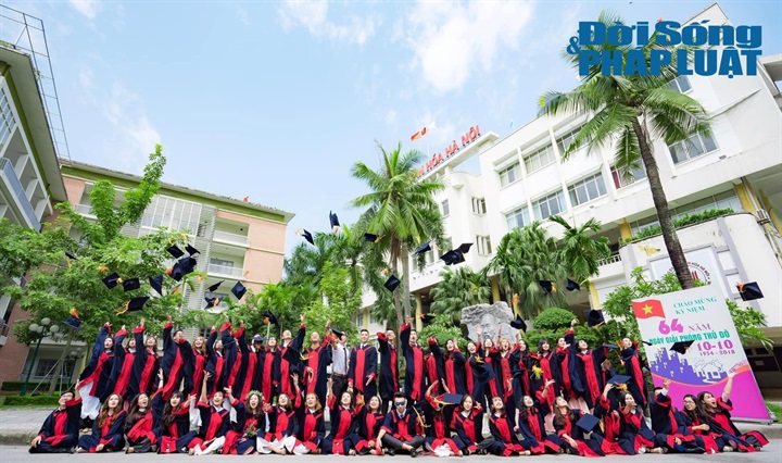 Những năm gần đây, tỷ lệ sinh viên tốt nghiệp loại khá trở lên chiếm tỉ lệ lớn tại nhiều trường đại học, ngay cả những trường tốp đầu tỷ lệ sinh viên giỏi, xuất sắc cũng ở mức cao. Ảnh minh họa.