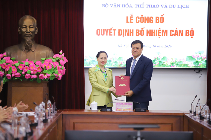 Trao quyết định điều động, bổ nhiệm lãnh đạo các đơn vị trực thuộc Bộ VHTTDL - 2