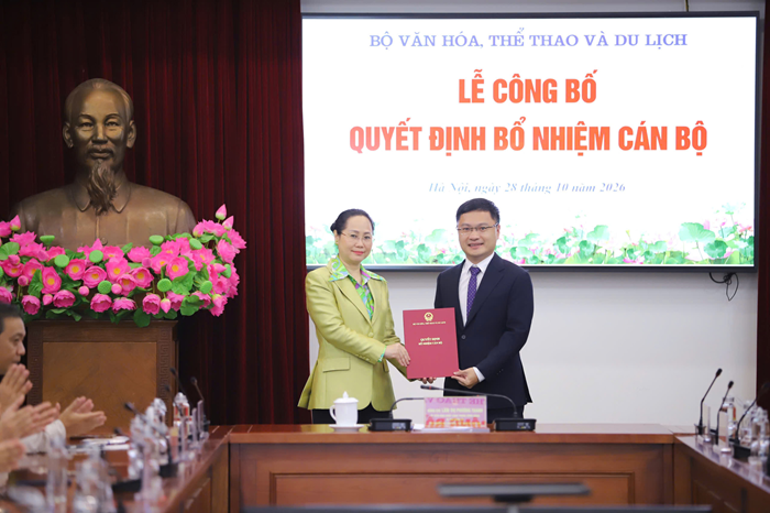 Trao quyết định điều động, bổ nhiệm lãnh đạo các đơn vị trực thuộc Bộ VHTTDL - 4