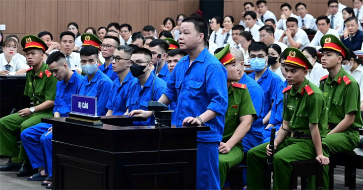 Lê Khắc Ngọc tại phiên tòa.